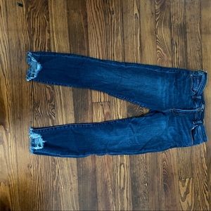 Skinny Jeans with distressed bottoms